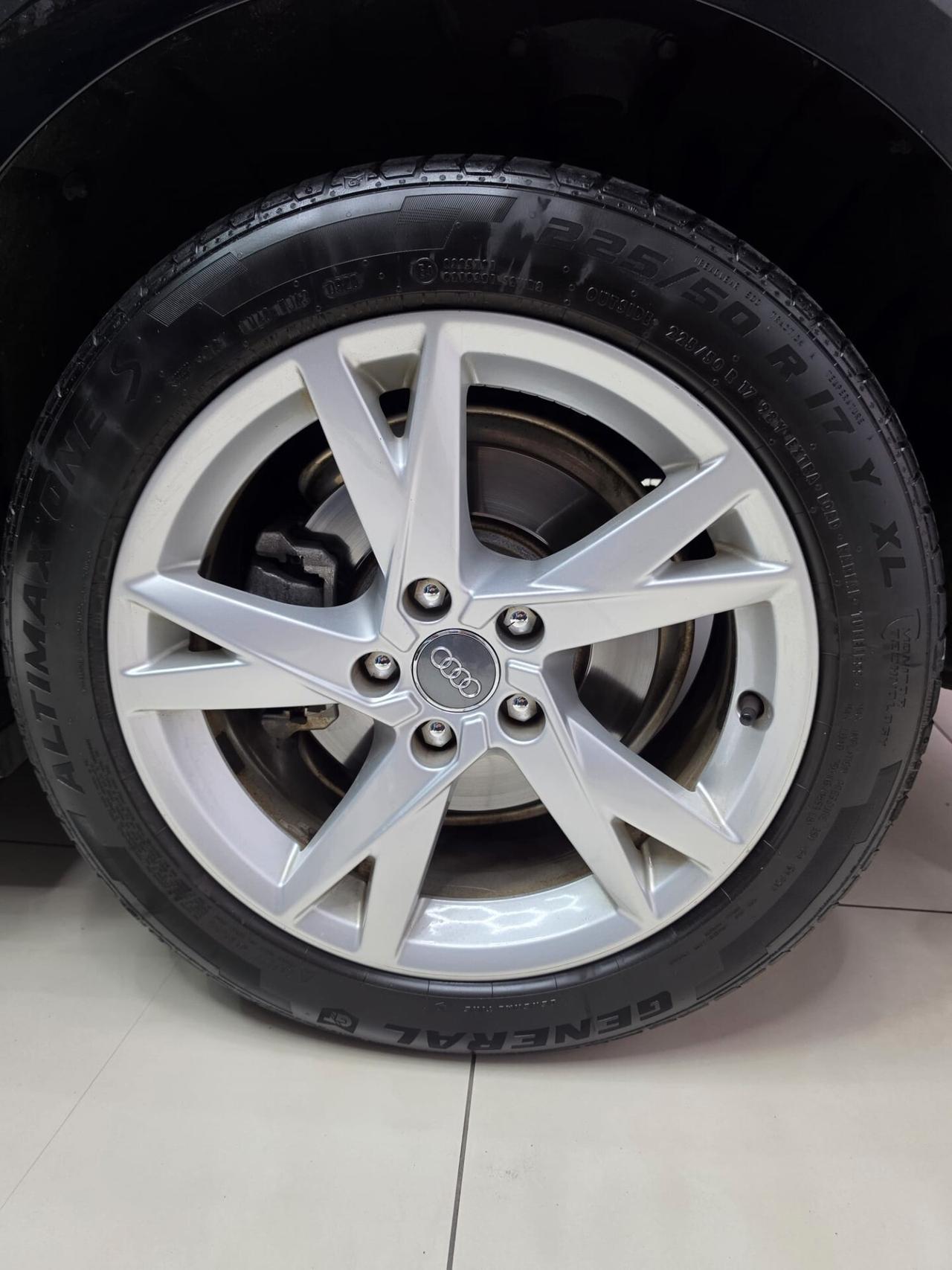 Audi A4 2.0 TDI 122 CV Business Sport