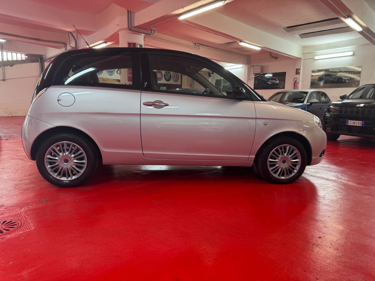 Lancia Ypsilon 1.2 Modamilano