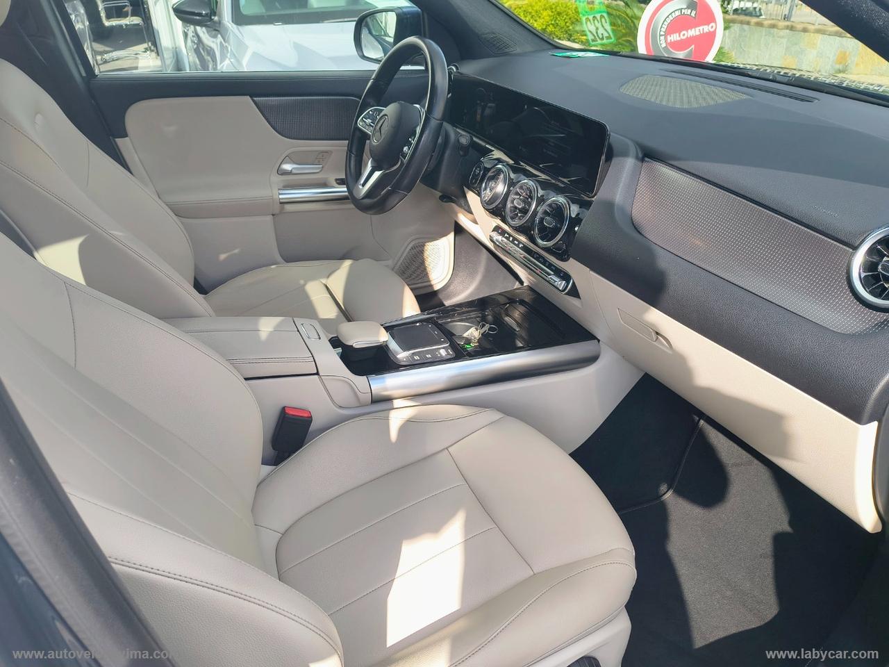 MERCEDES-BENZ GLA 200 d Automatic Sport Plus INTERNO PELLE