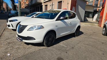 Lancia Ypsilon 0.9 TwinAir 85 CV 5 porte Metano Ecochic Elefantino