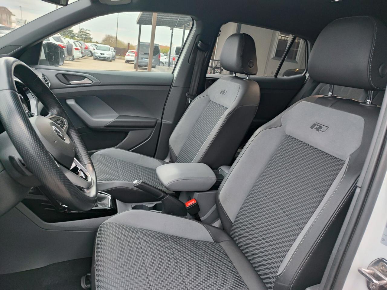 Volkswagen T-Cross 1.0 TSI 115 CV DSG R LINE EDITION