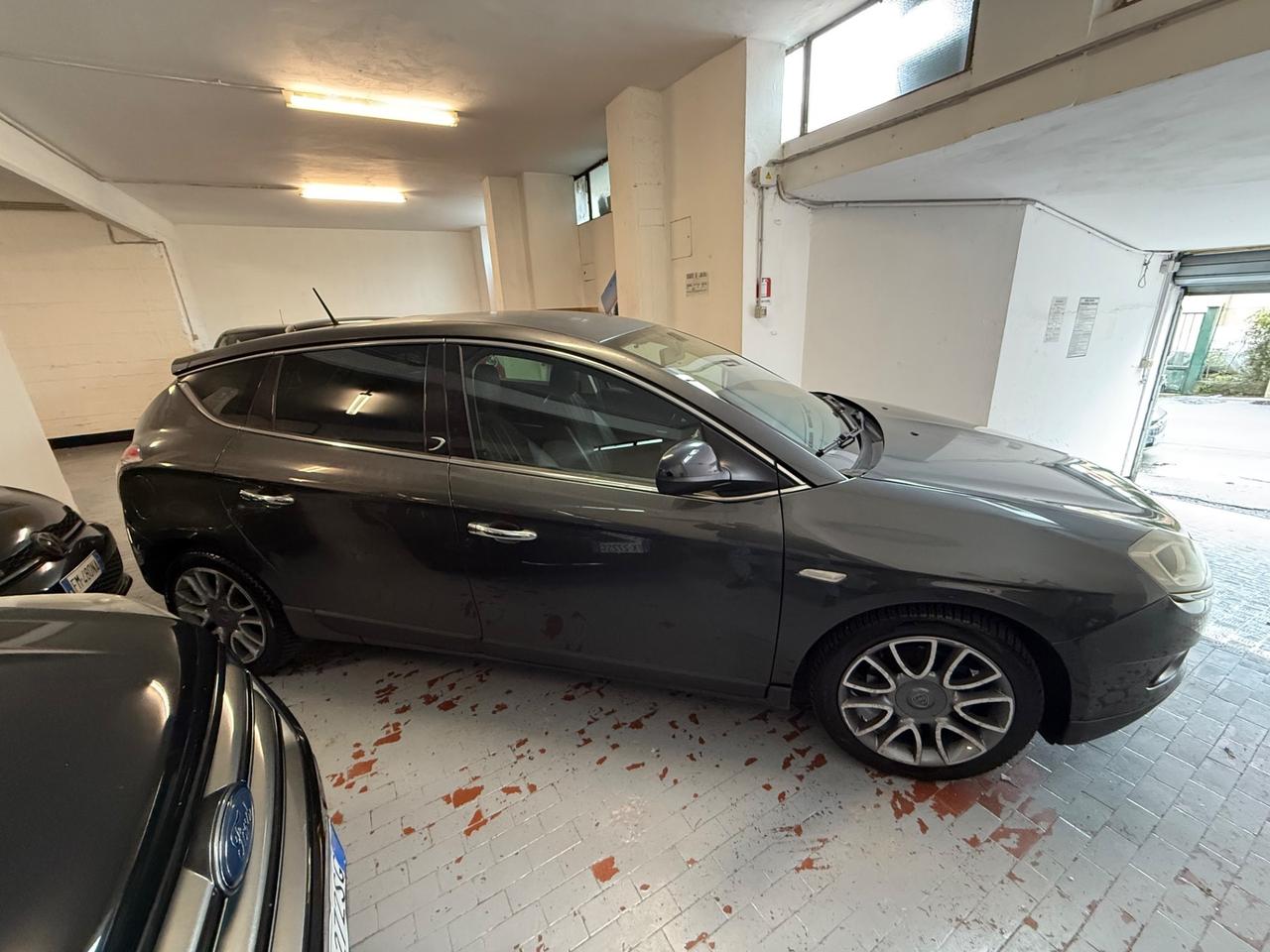 Lancia Delta 1.6 MJT DPF Oro