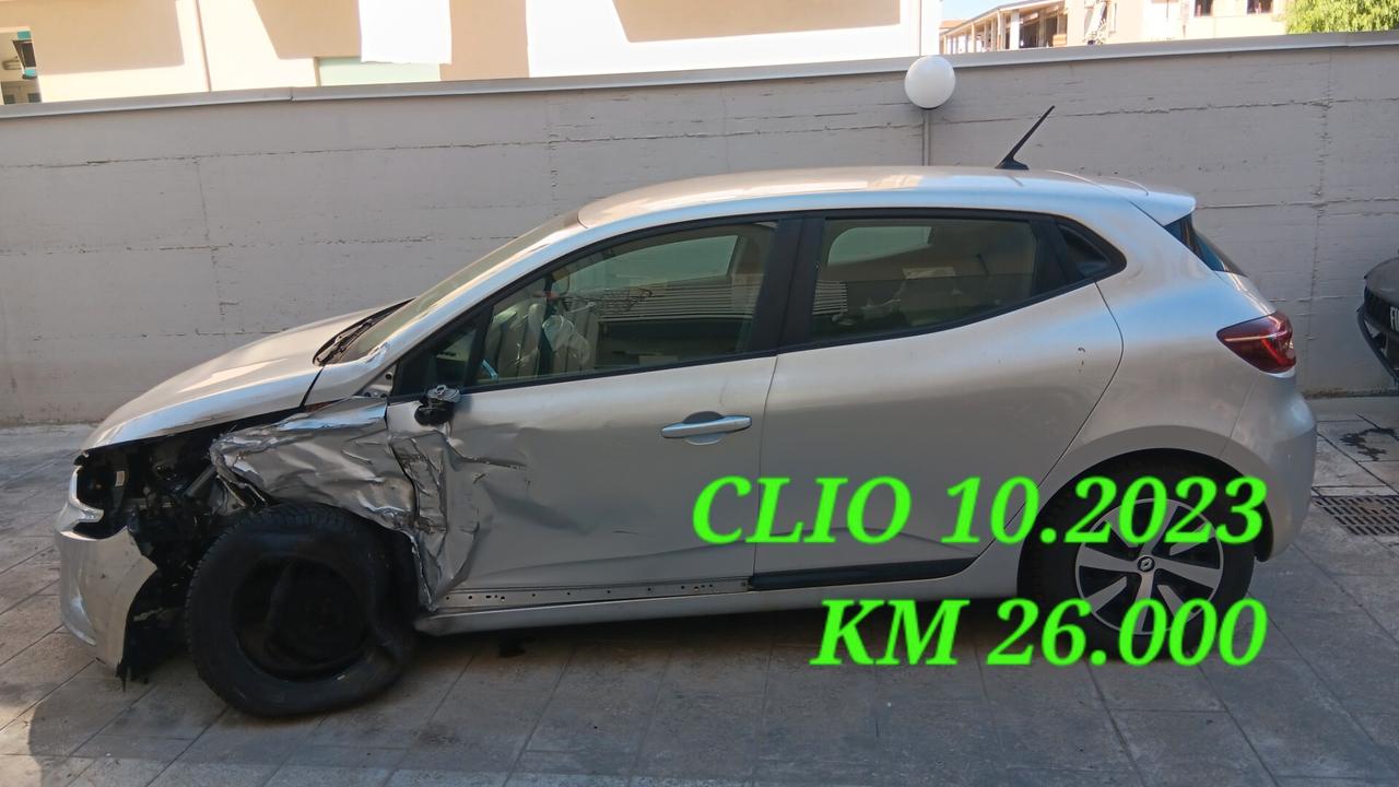 Renault Clio GPL INCIDENTATA SINISTRATA MONDIALCARS 023