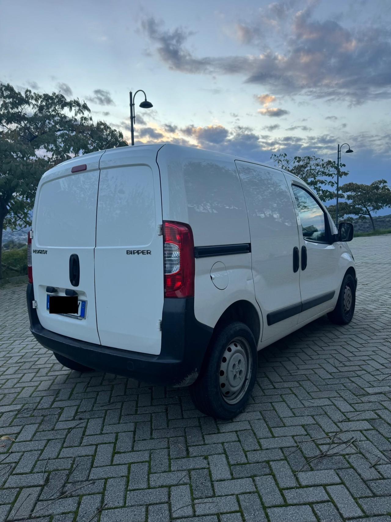 Peugeot Bipper 1.3 HDi 75Cv 2011