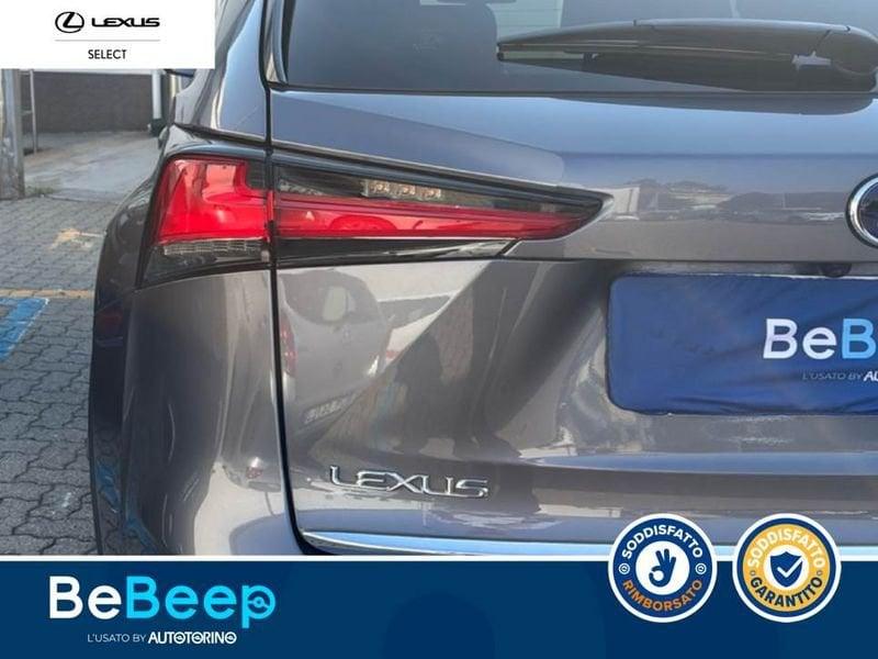 Lexus NX 300H 2.5 PREMIUM 4WD CVT