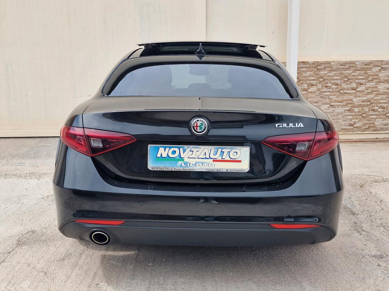 Alfa Romeo Giulia 2.2cc 150cv
