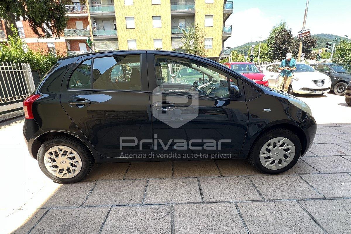 TOYOTA Yaris 1.0 5 porte Sol