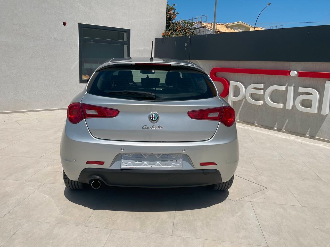 Alfa Romeo Giulietta 1.6 JTDm-2 105 CV Distinctive