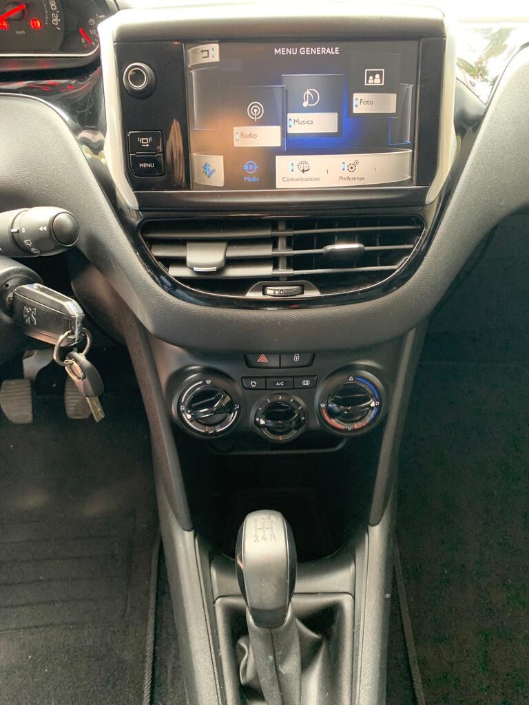 PEUGEOT 208 PURE TECH 82CV 5P 1.2 BENZ