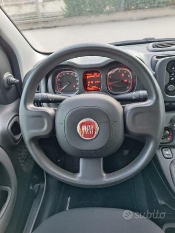 FIAT Panda 1.0 FireFly S&S Hybrid Garmin i.m