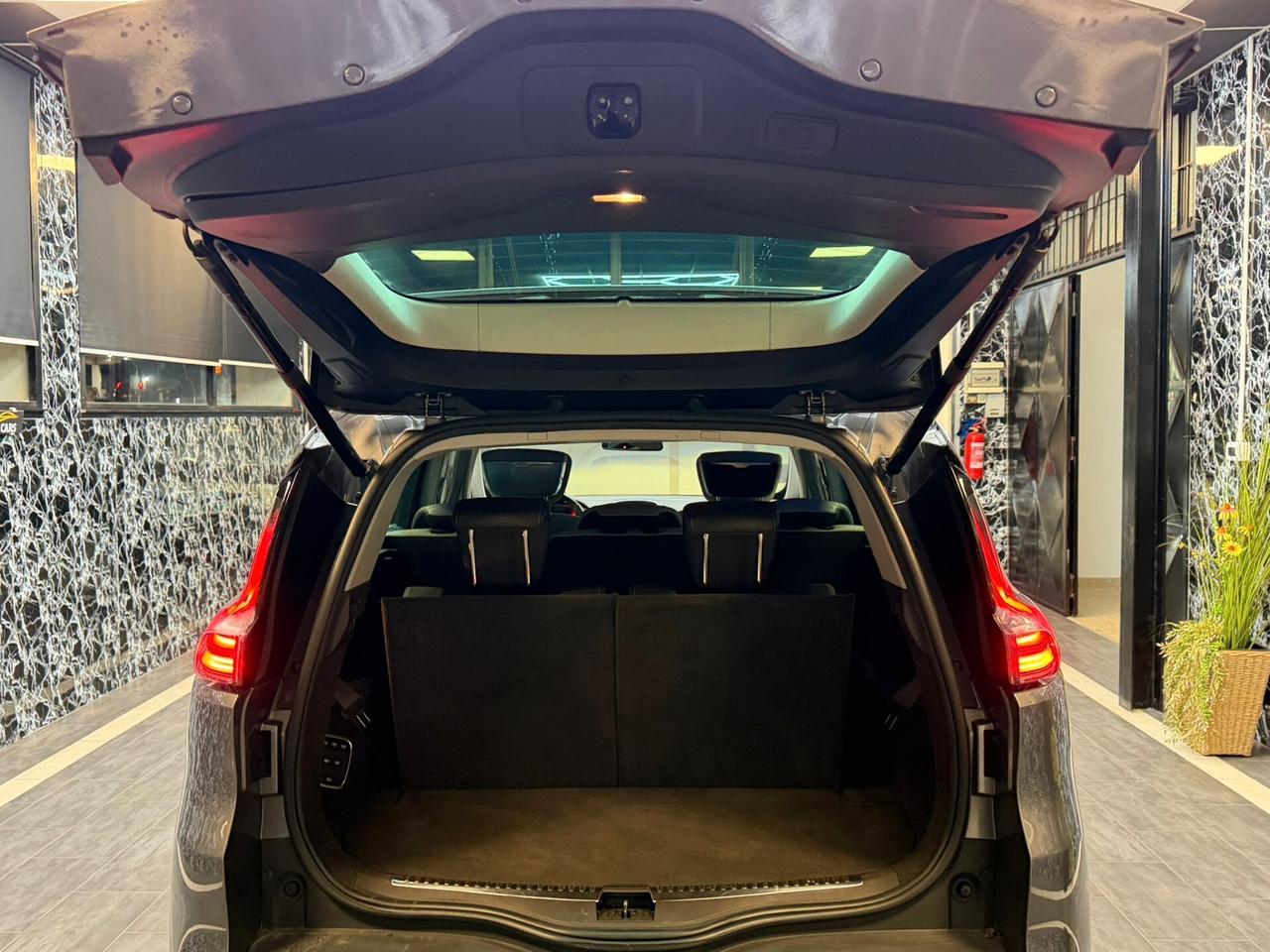 Renault Espace dCi 160CV EDC Energy Initiale Paris 4Control 7 posti