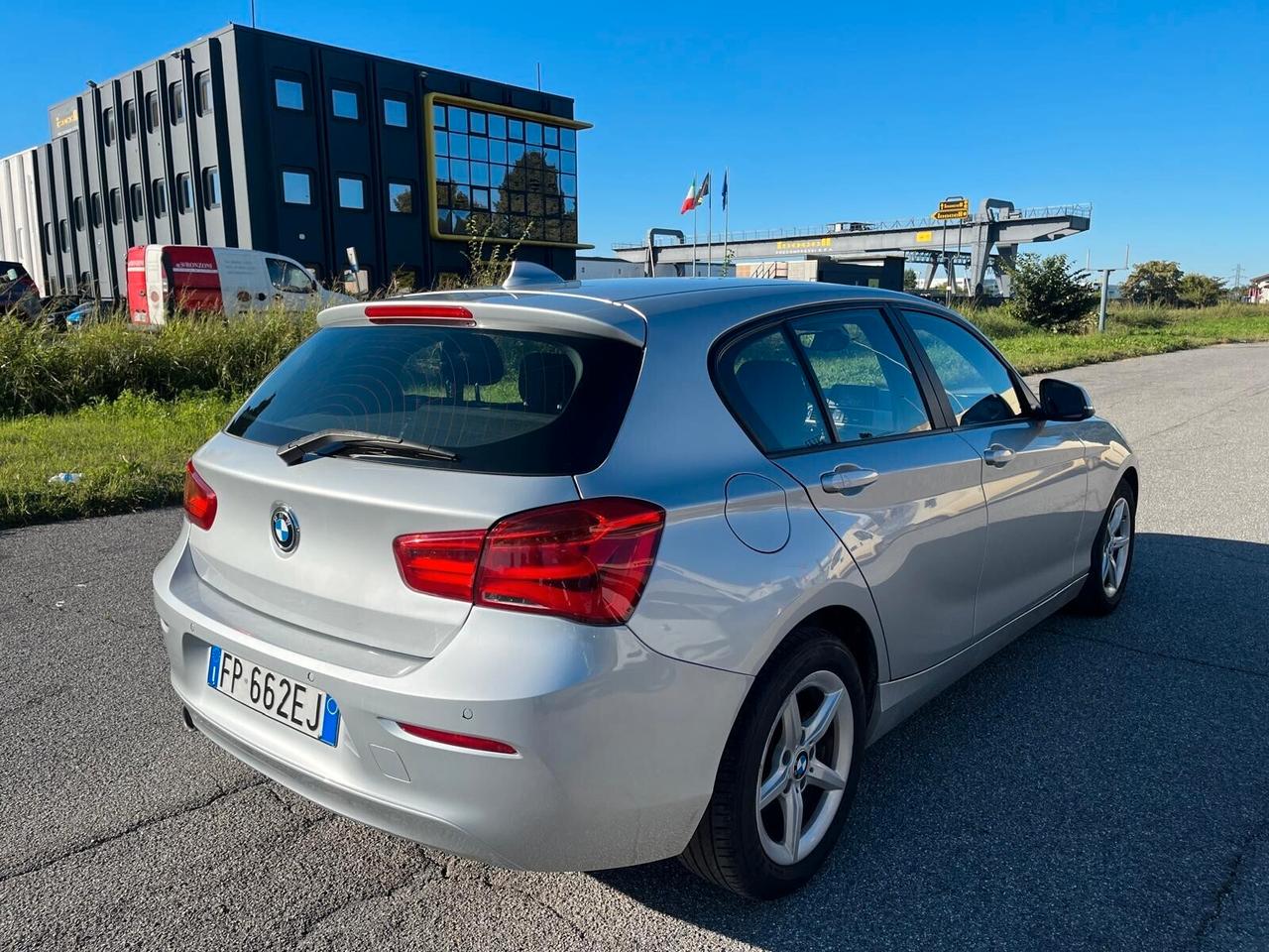 Bmw 118 118d 5p. Urban