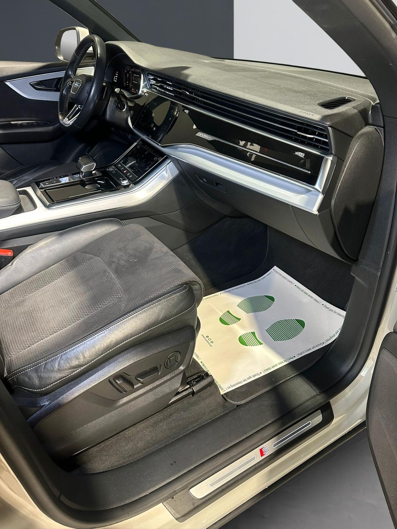 Audi Q8 50 TDI 286 CV quattro tiptronic S-LINE IVA ESPOSTA