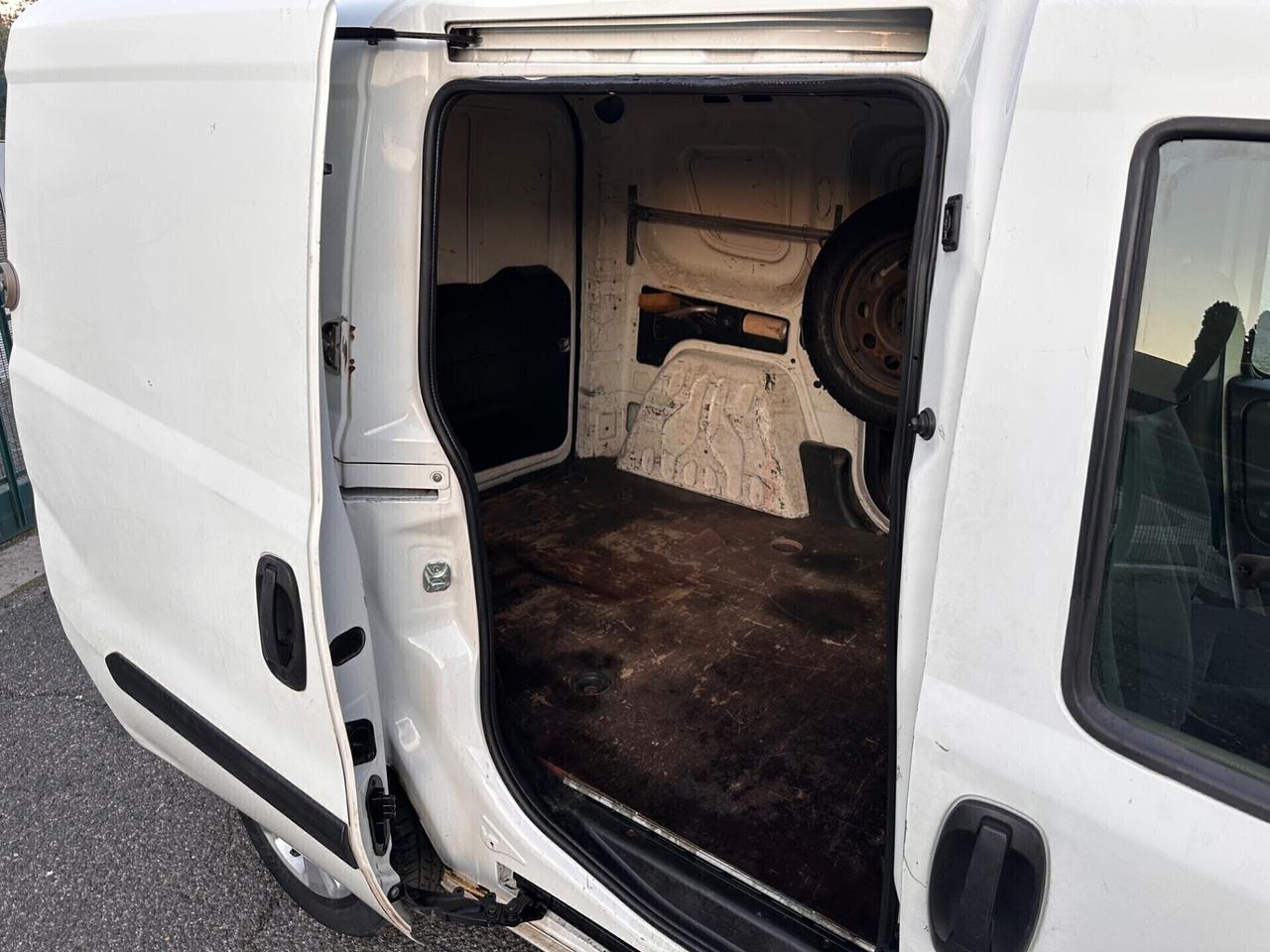 Fiat Doblo Fiat Doblo 1.3 MJT 90cv E5 Motore con 1