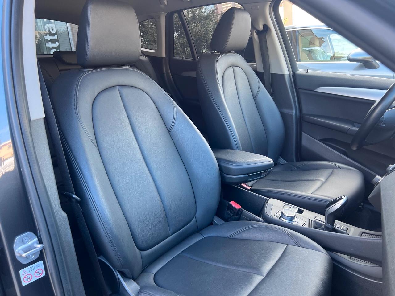 Bmw X1 sdrive16d Business Advantage auto LED/PELLE/NAVI