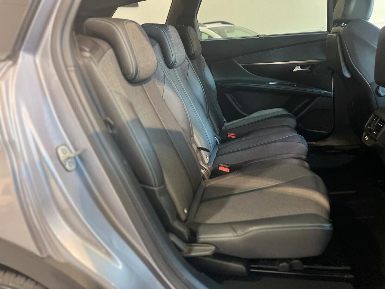 PEUGEOT 5008 HDi 130 CV EAT8 ALLURE PACK *2023*7POSTI*76MILAKM*