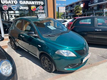 Lancia Ypsilon 1.0 Hybrid Ecochic Gold