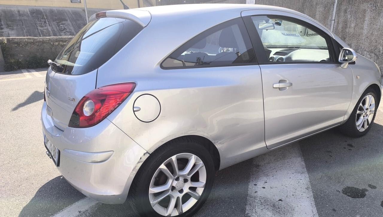 Opel Corsa 1.3 CDTI 90CV 3 porte Easytronic Sport