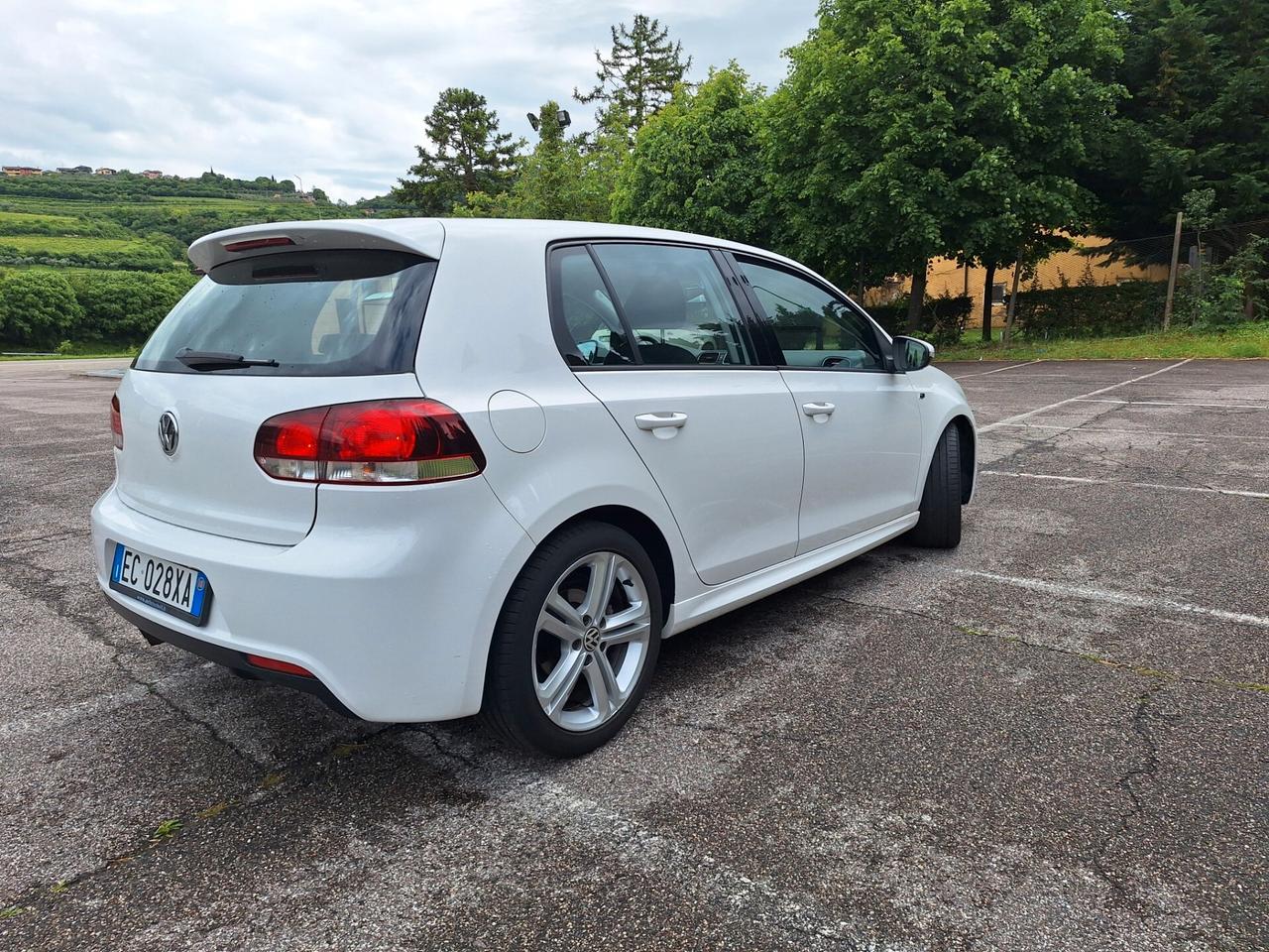 Volkswagen Golf 1.4 TSI 160CV 5p. R-Line