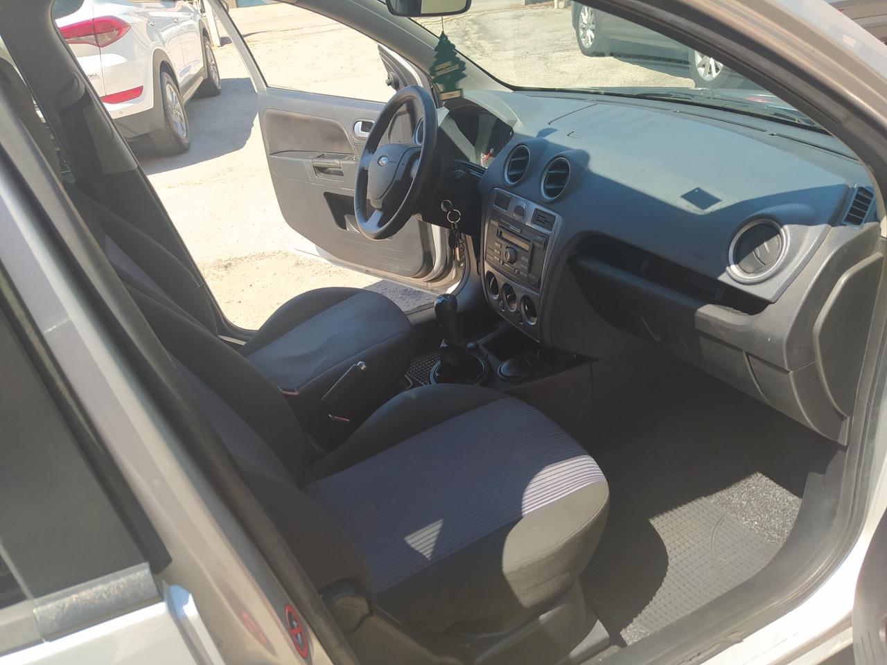 Ford Fusion 1.4 TDCi 5p. Neopatentati