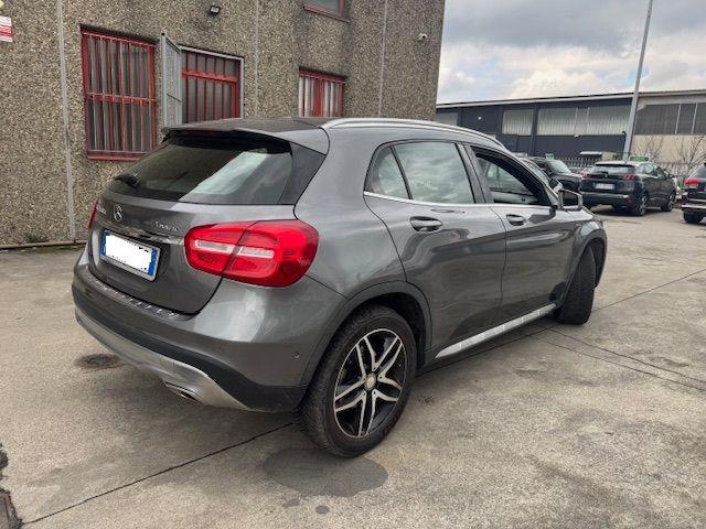 MERCEDES-BENZ GLA 200 d Automatic 4Matic Enduro Activity TETTO PANORAMIC