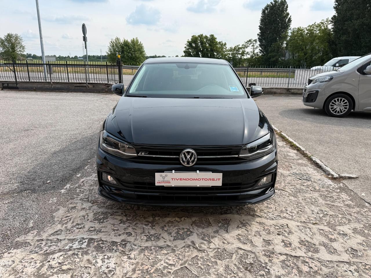 Volkswagen Polo 1.0 TSI 5p. R LINE
