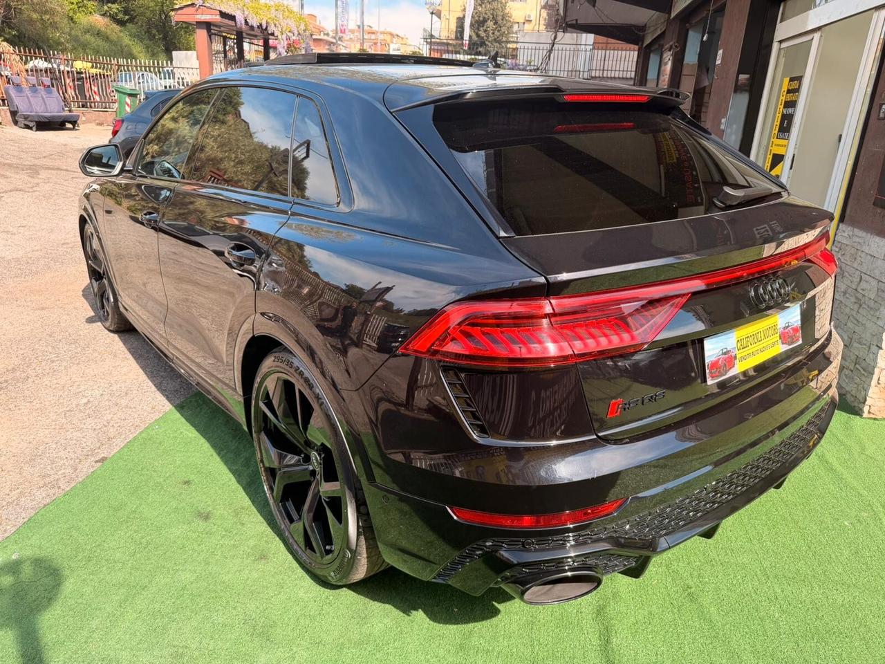 AUDI RS Q8