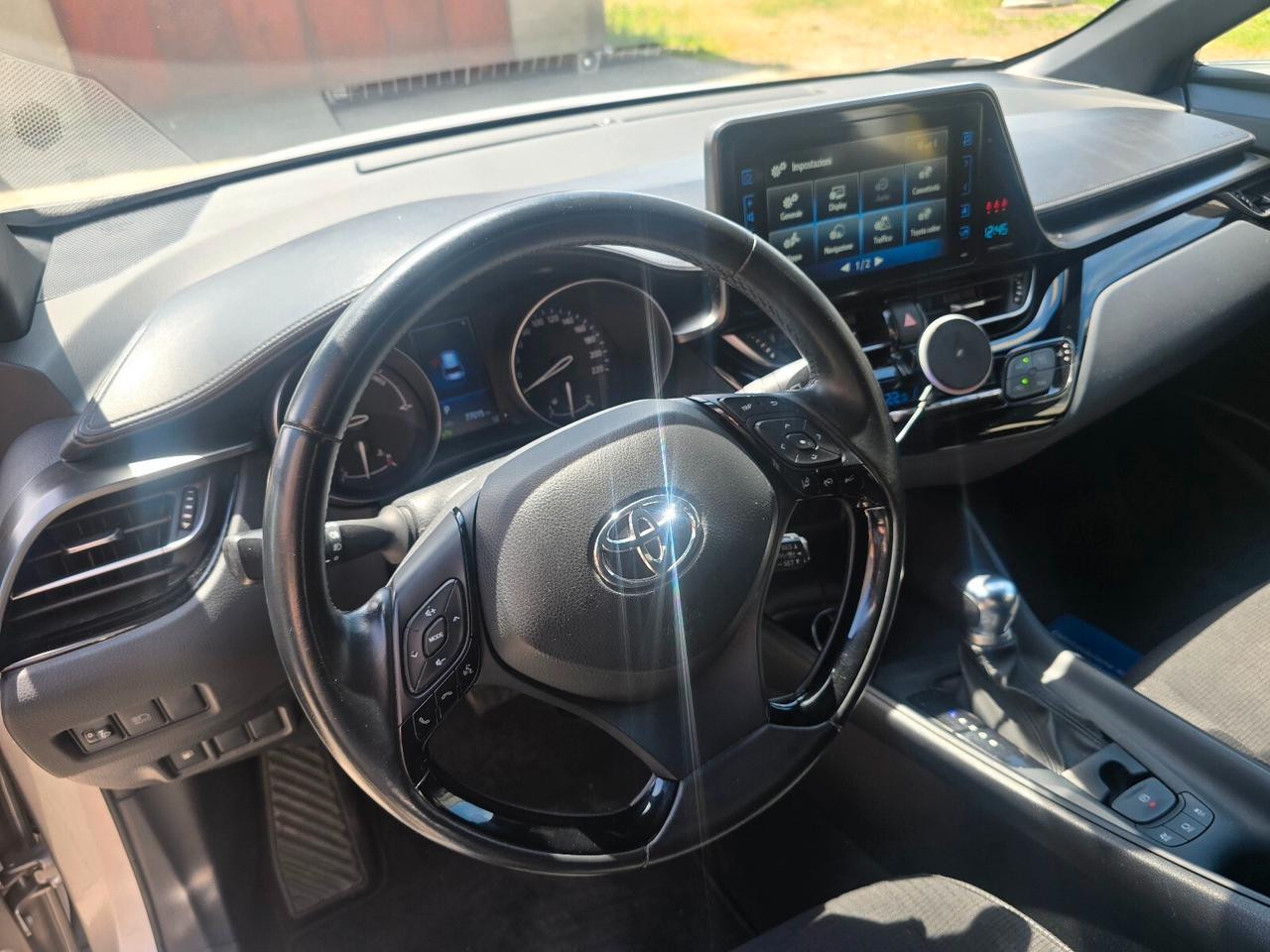Toyota C-HR 1.8 Hybrid E-CVT Business
