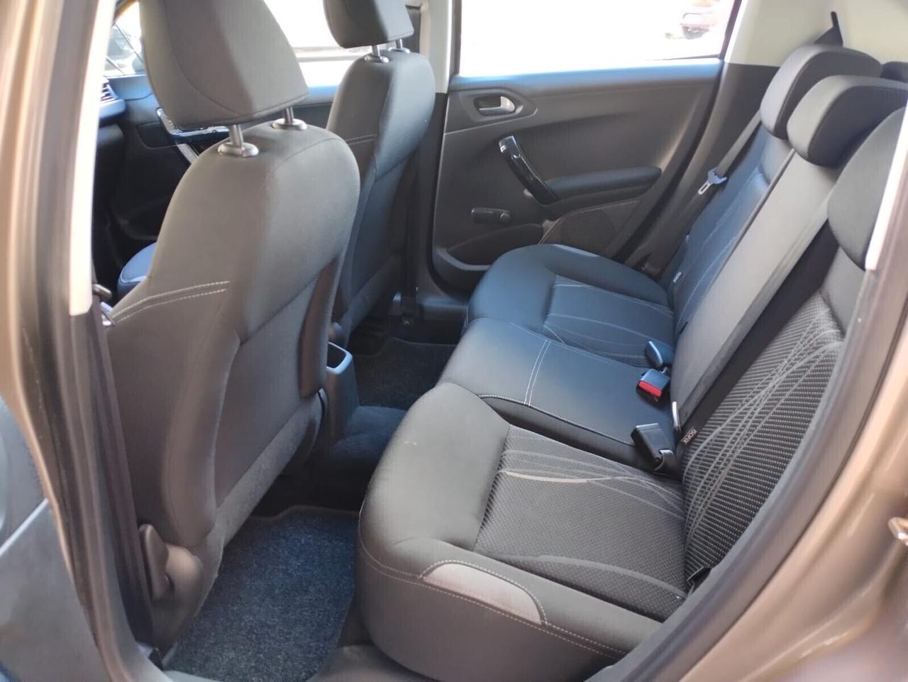 Peugeot 208 1.4 HDi 68 CV 5 porte Active