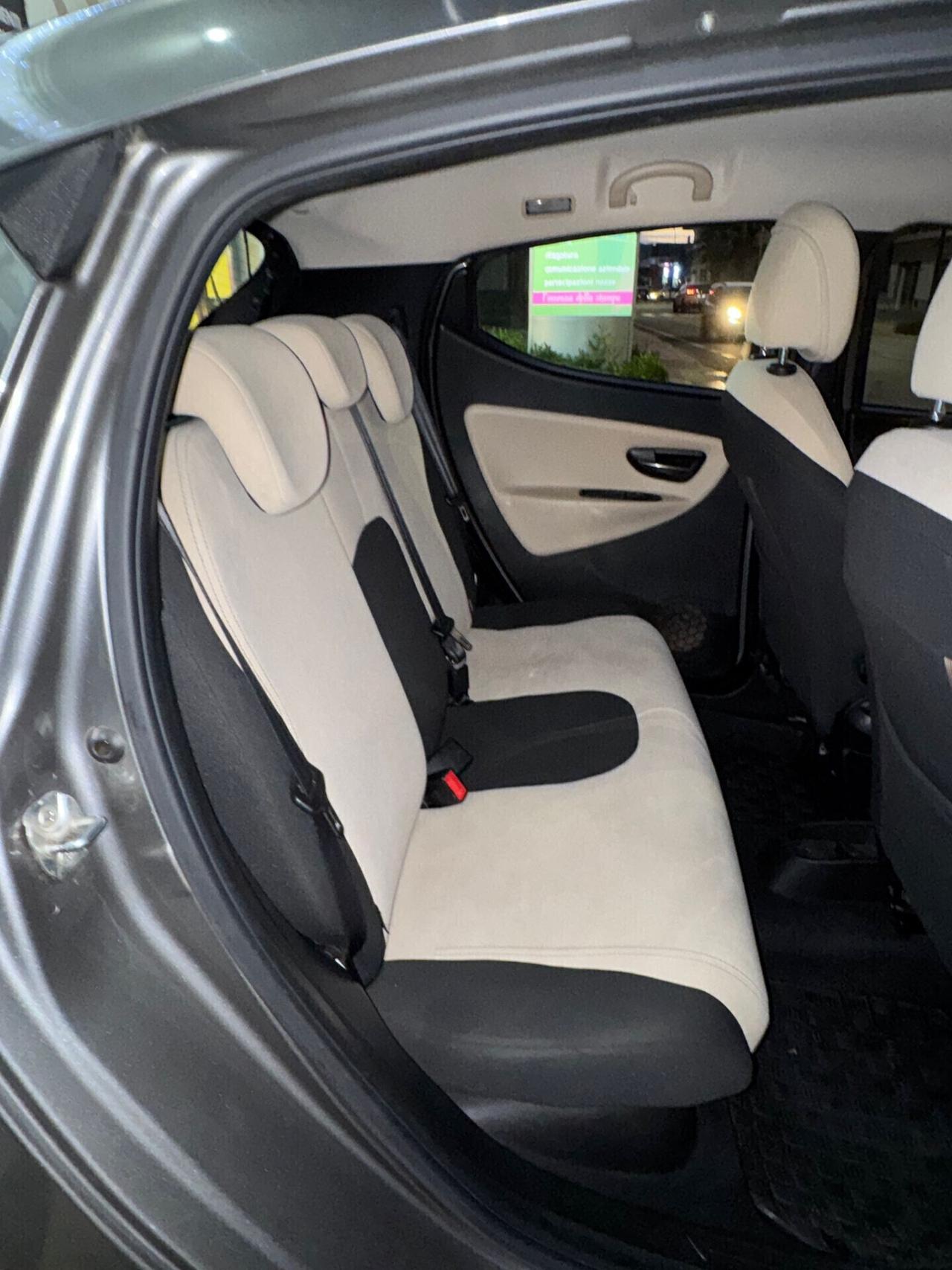 Lancia Ypsilon 1.3 MJT 16V 95 CV 5 porte S&S Platinum