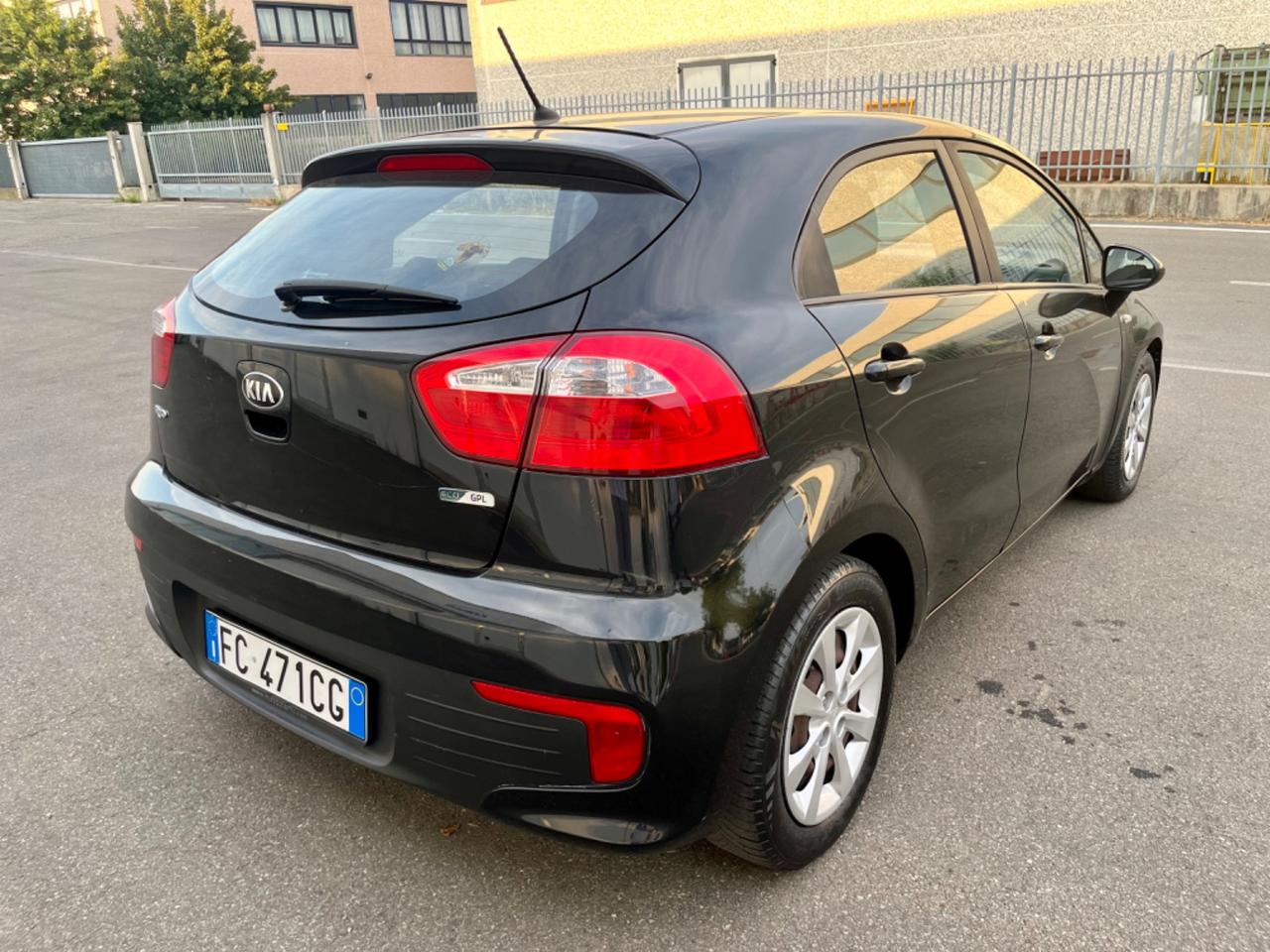 Kia Rio 1.2GPL 2016 151.000km euro6 per neopatentati