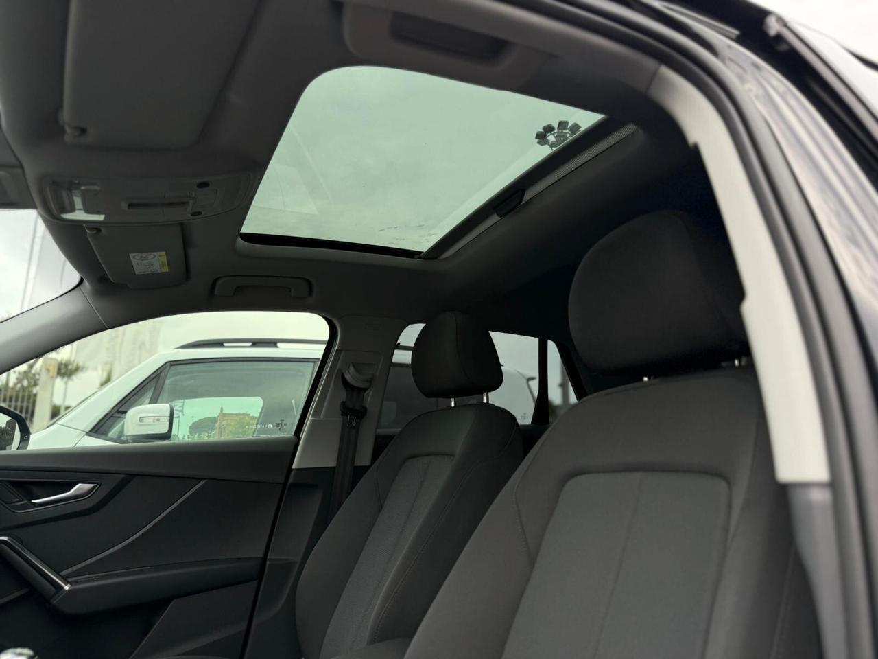 Audi Q2 30 TDI Identity Black