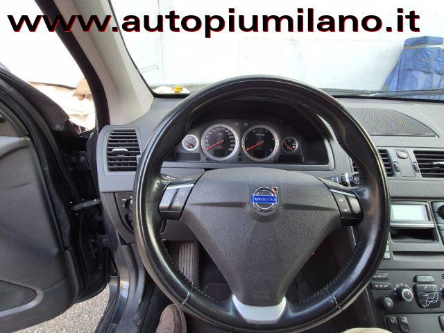 VOLVO XC90 D5 AWD Geartronic Momentum