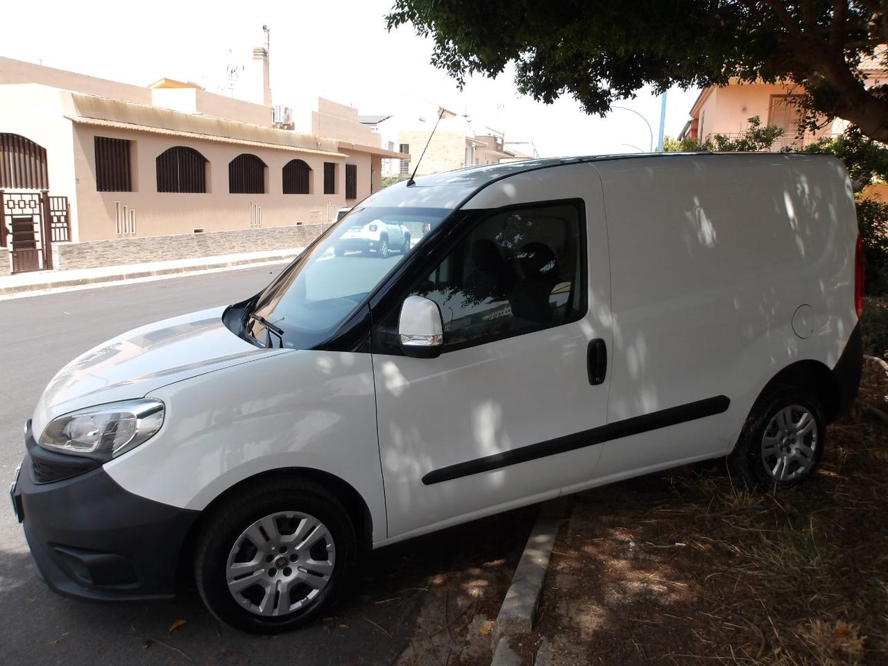 FIAT Doblo cargo 1.6 mjt 16v SX 105cv E5+ F.L.