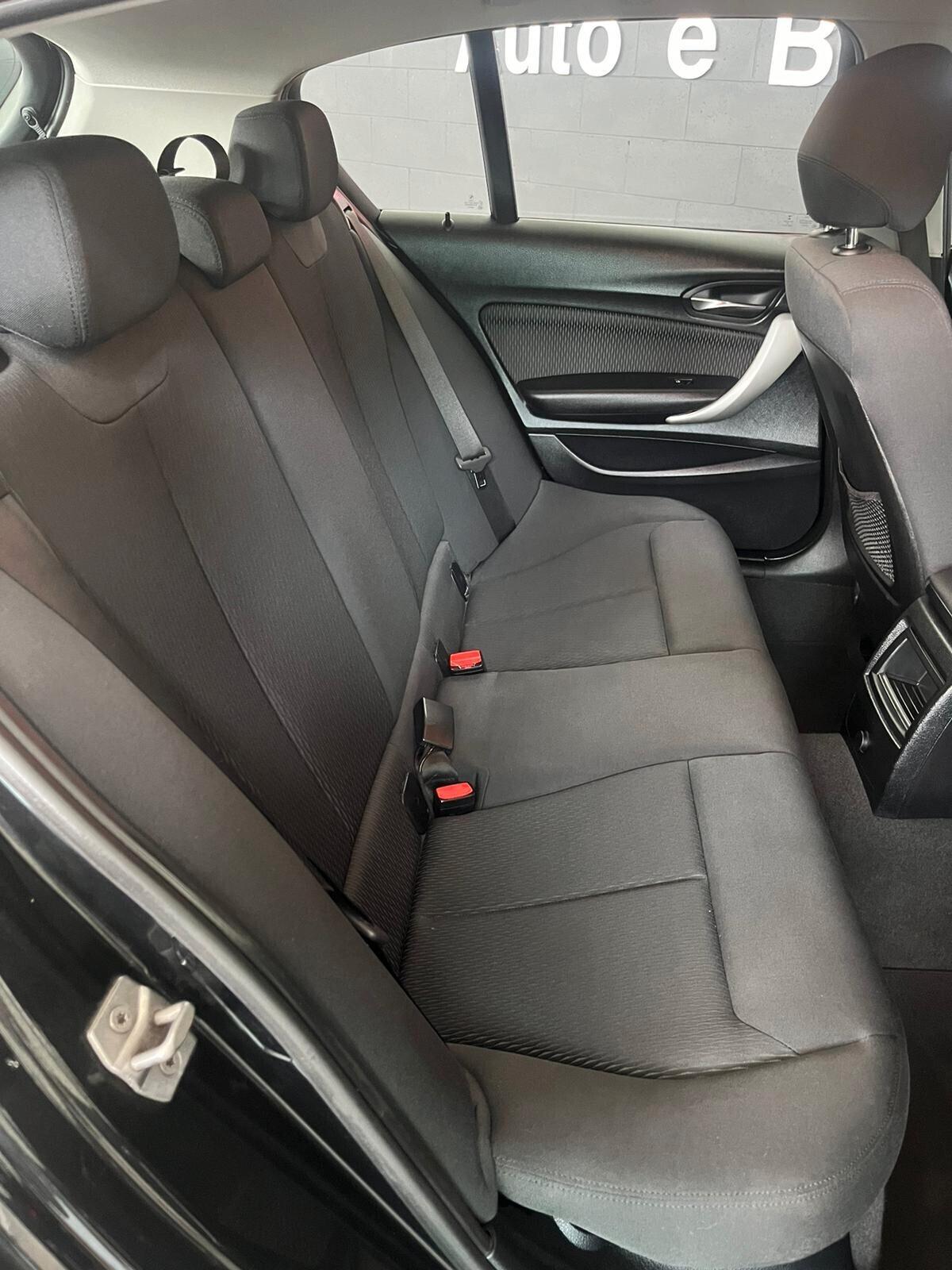 Bmw 120 120i 5p. Advantage