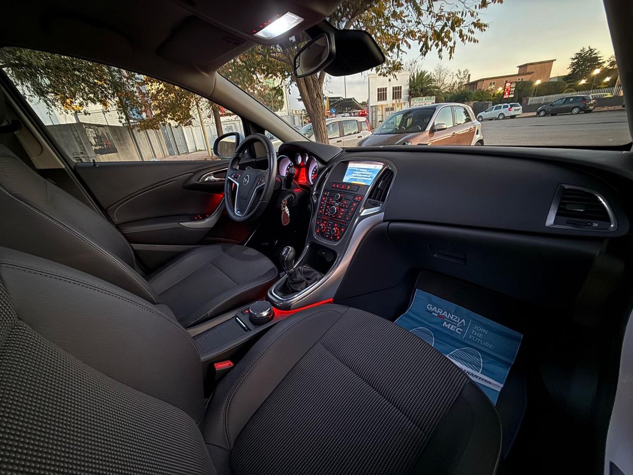 Opel Astra 1.4 TURBO KM. 66.000!