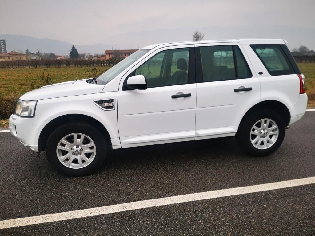 LAND ROVER FREELANDER 2-2,2 SD4 SE- CAMBIO AUTOMATICO