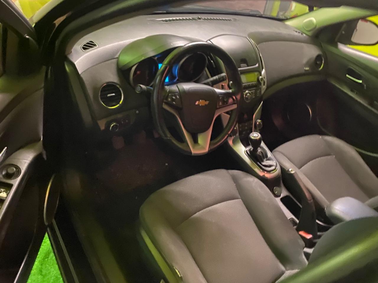 Chevrolet Cruze 1.6 Station Wagon LT + GPL