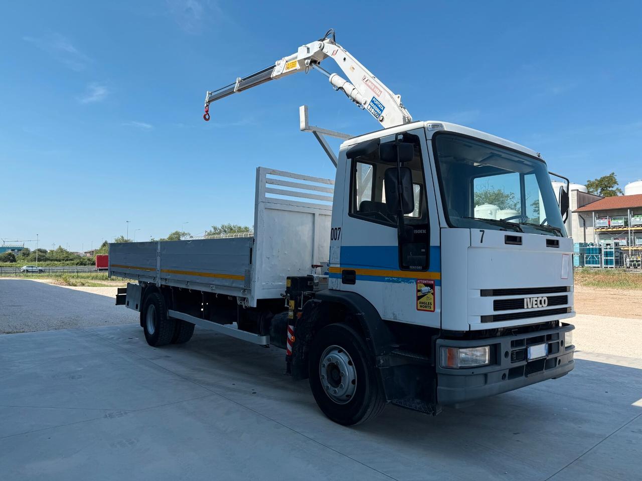 Iveco Eurocargo 150E18 cassone + gru SOLO EXPORT