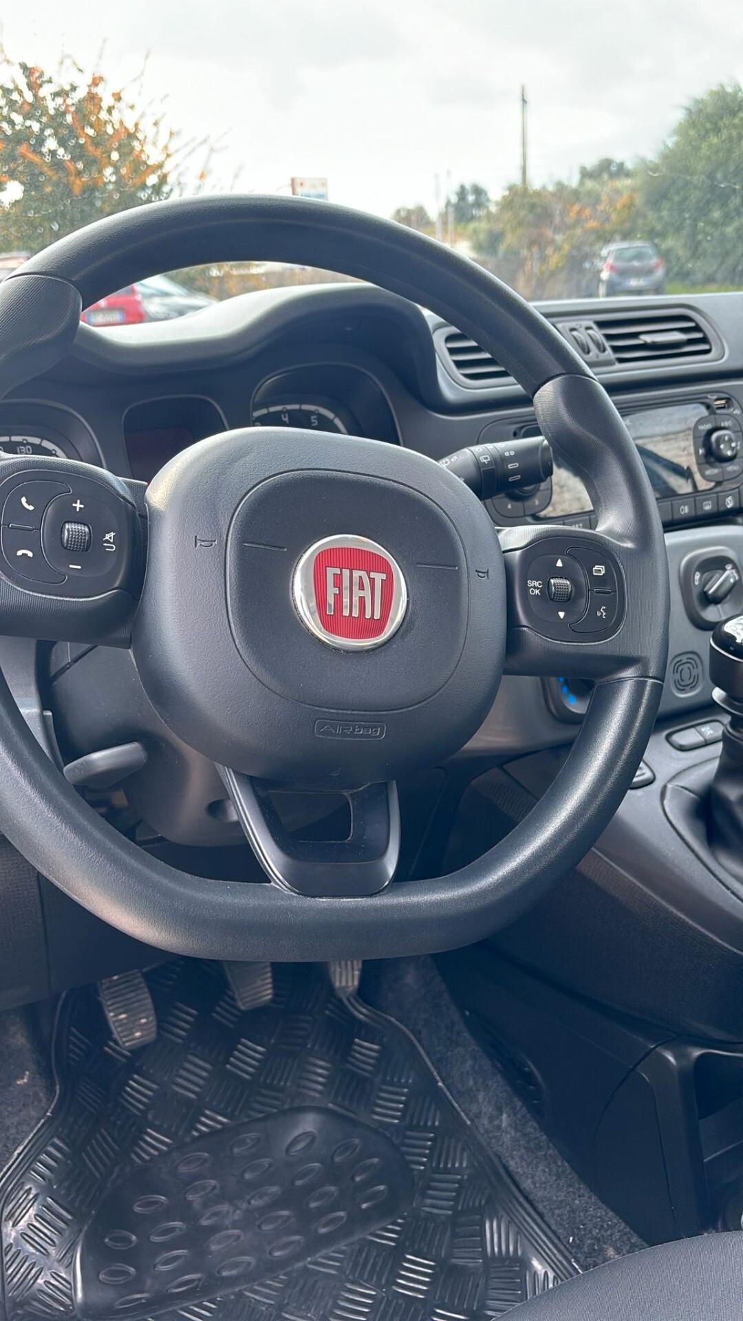 Fiat Panda 1.2 Connected by Wind