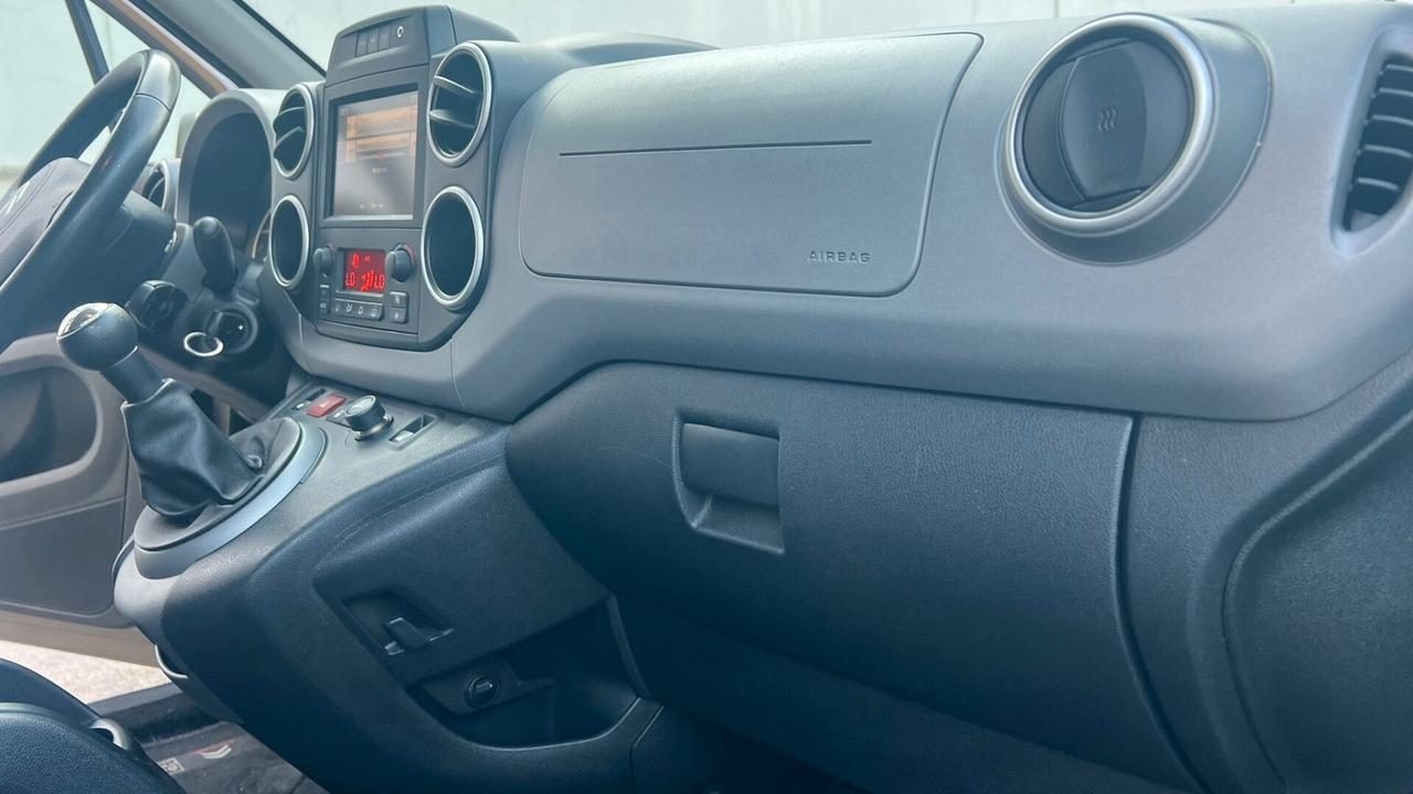 Citroen Berlingo Multispace PureTech 110 S&S XTR 5 POSTI