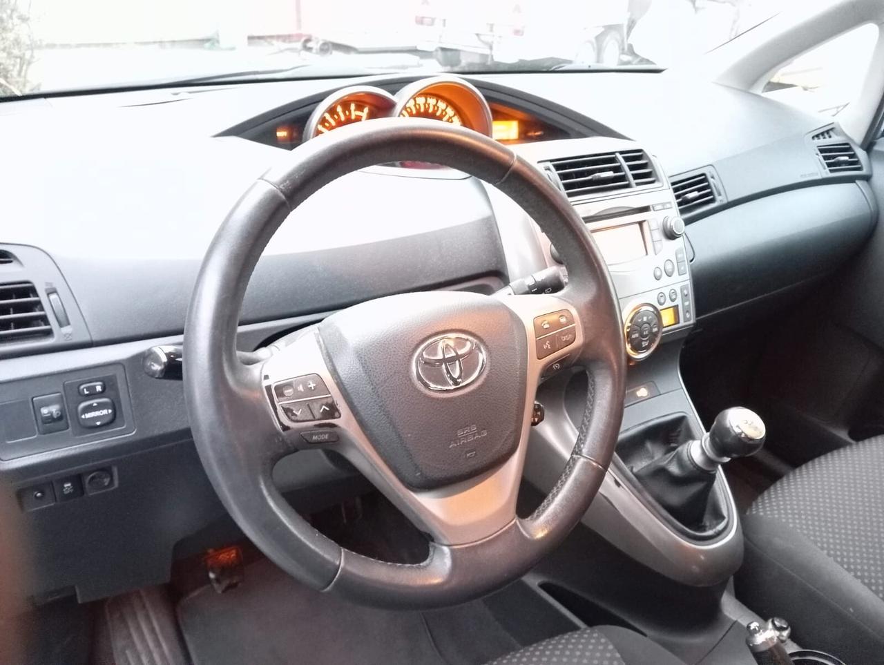 Toyota Verso 2.0 D Sol 7 posti