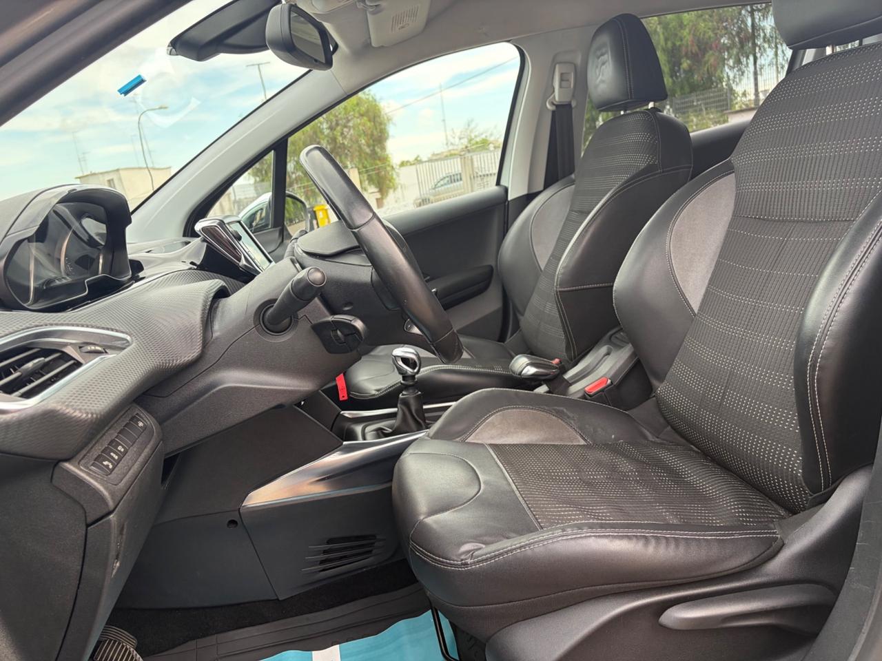 Peugeot 2008 1.6 e-HDi Allure 2014