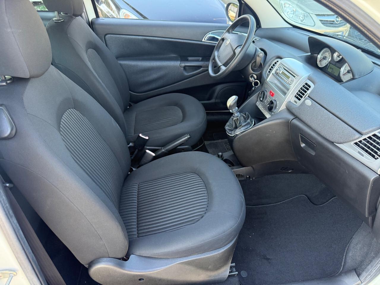 Lancia Ypsilon 1.2 Benzina 73milaKM Neopatentati