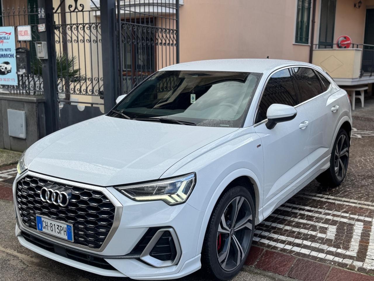 Audi Q3 40 TDI quattro S tronic line edition