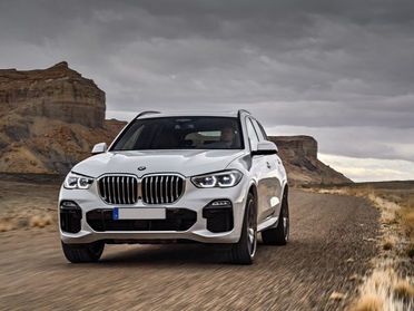 BMW X5 xDrive30d 48V xLine TETTO PANORAMICO APRIBILE