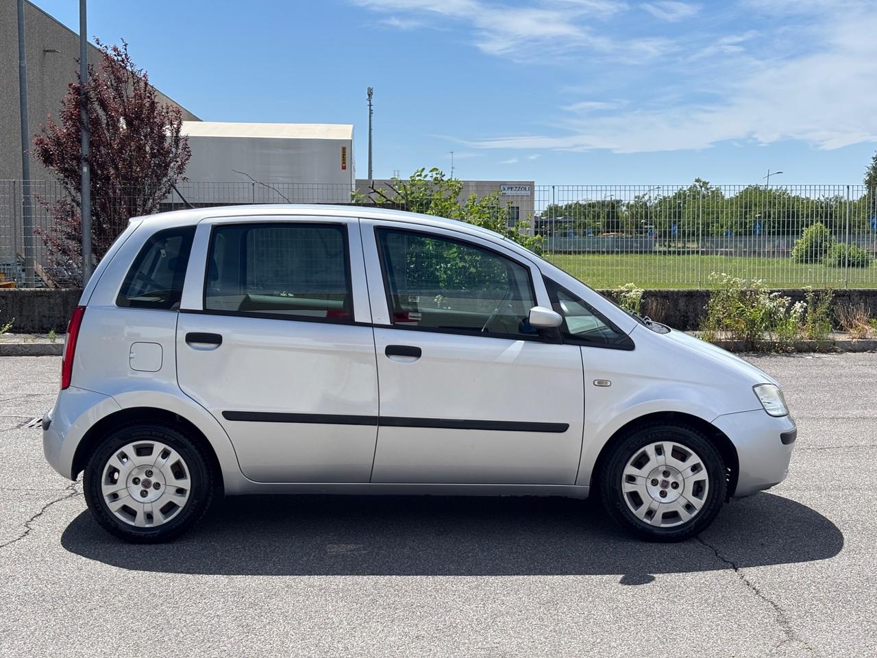 Fiat Idea 1.2 16V UNI PRO