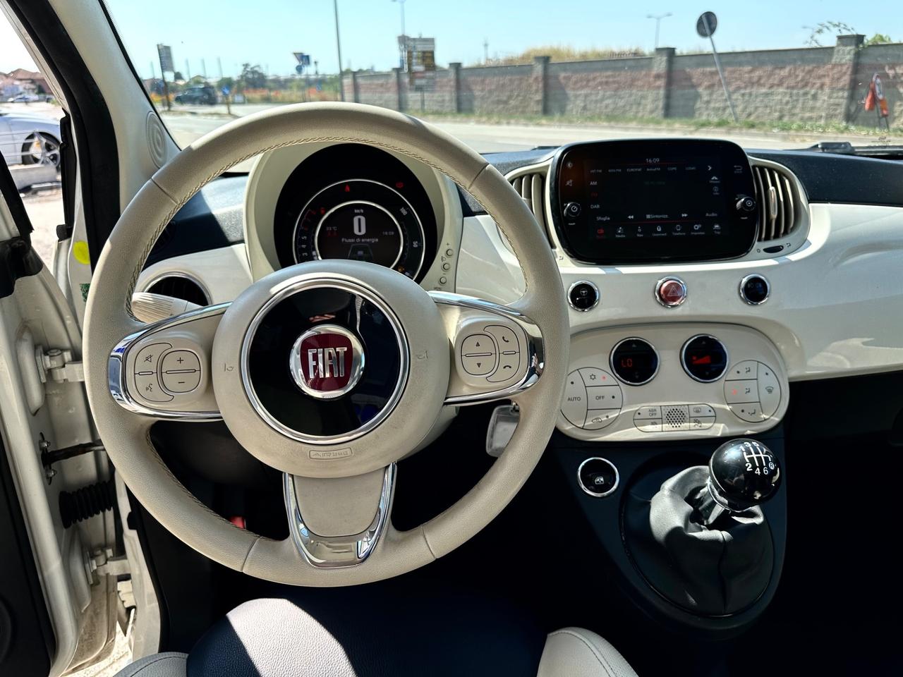 Fiat 500 1.0 hybrid Dolcevita 70cv INTERNI NERI * NO VINCOLI*