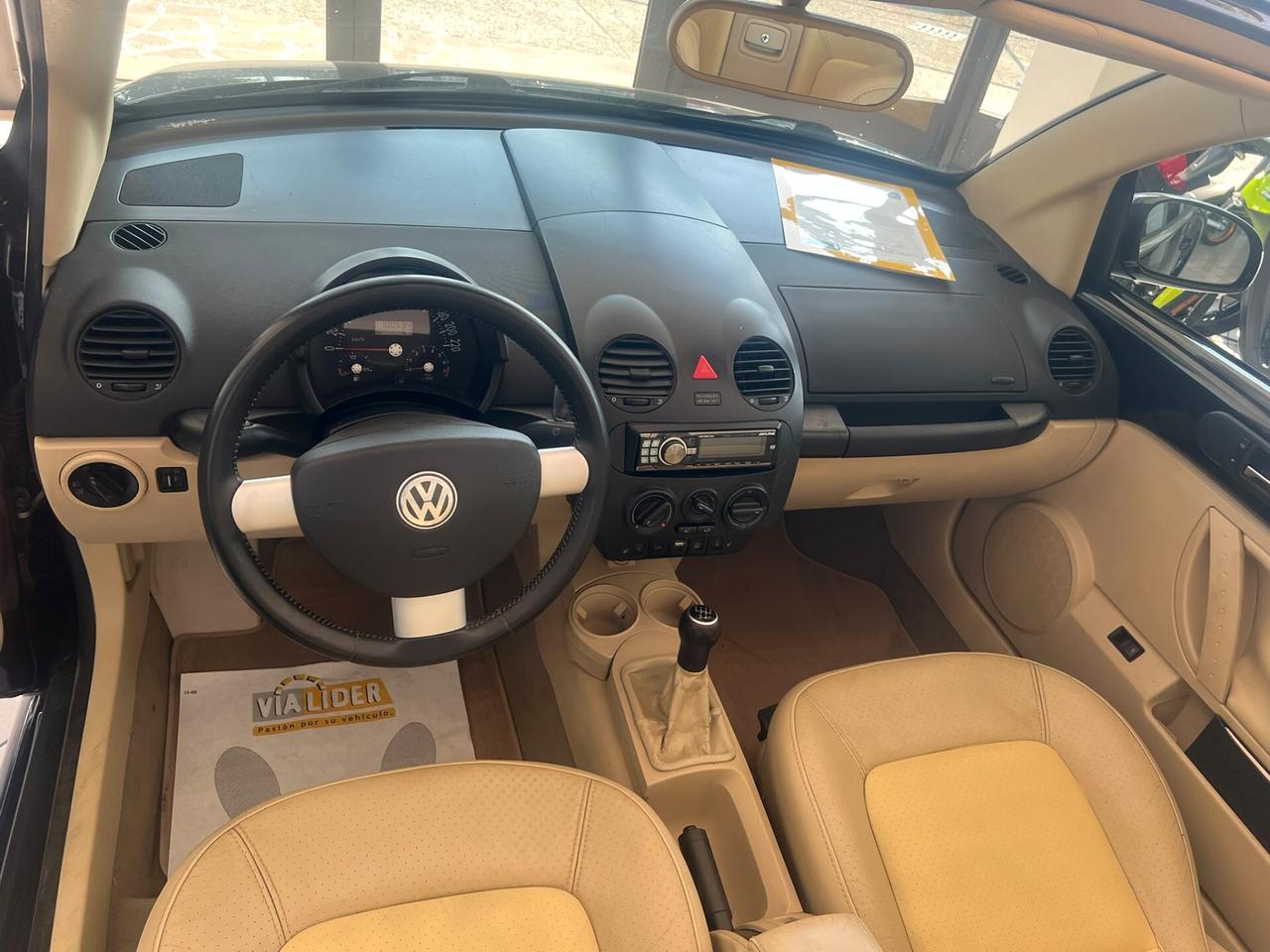 Volkswagen New Beetle 1.6 Cabrio