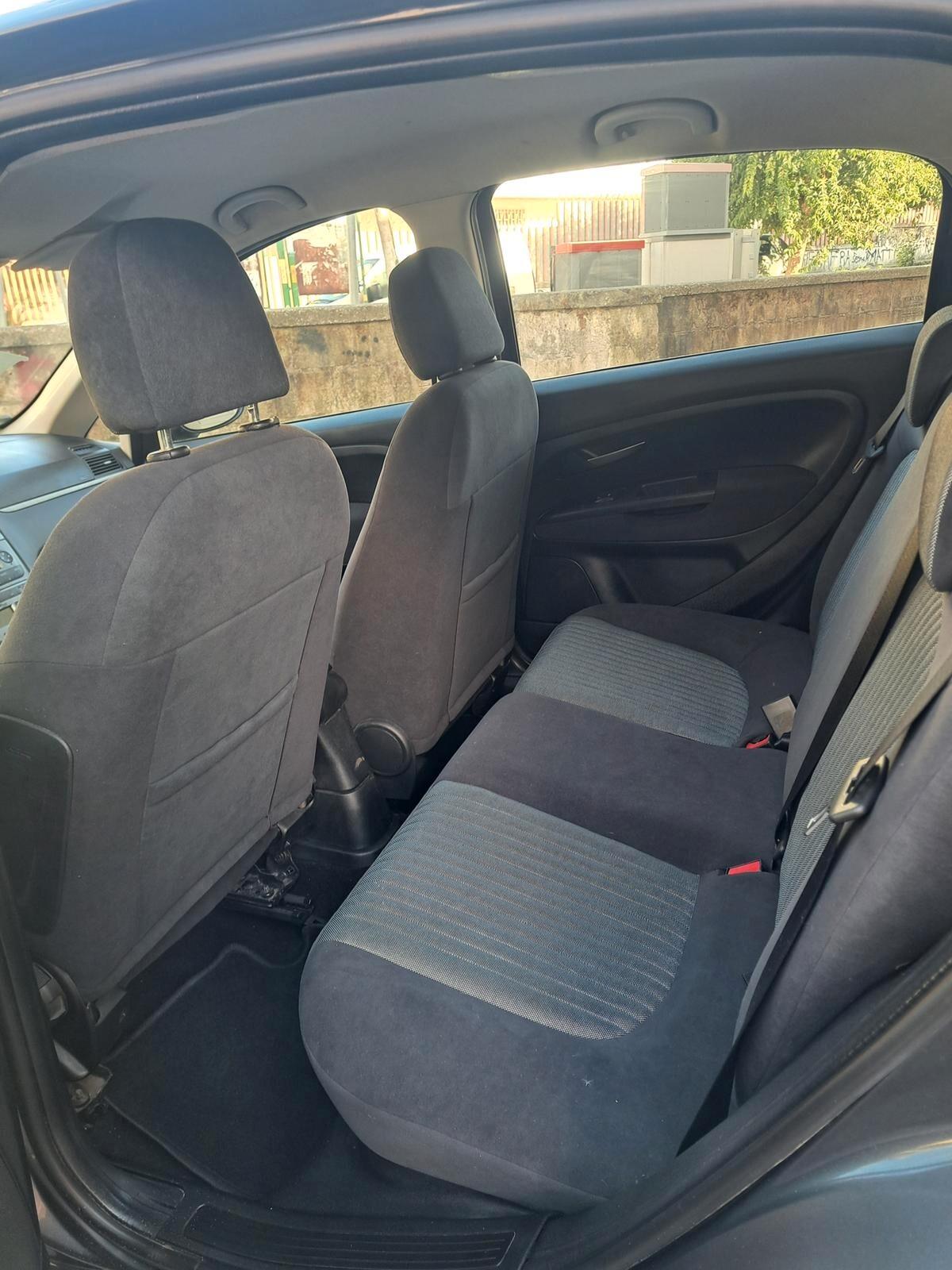 Fiat Grande Punto Grande Punto 1.6 MJT DPF 5 porte prov nord